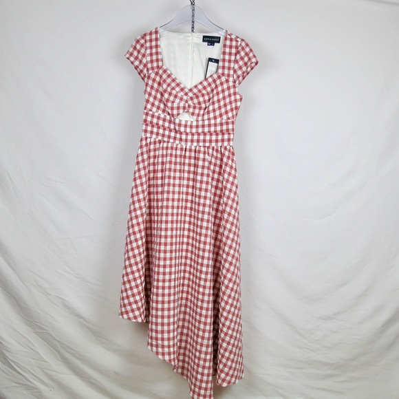 Nordstrom Dresses & Skirts - NWT red checker keyhole picnic dress